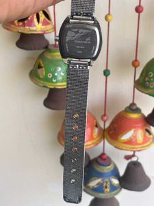 fastrack Elegant Silver Mesh Strap Watch