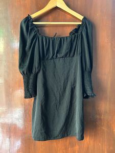 Black Mini Backless Dress with Puff Sleeves