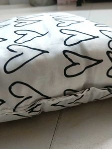 Cute Heart Print Decorative Pillow