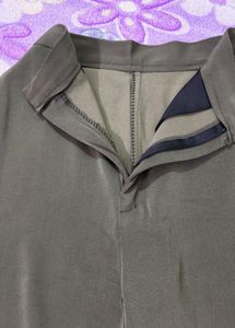 olive green pant