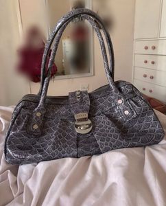 Vintage Guess Grey Croc Embossed Shoulder Bag y2k