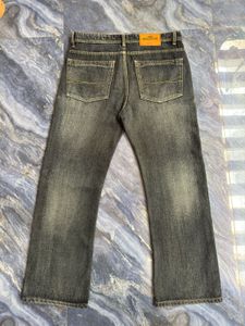 Classic Hollister Flare Jeans