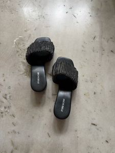 Chic Black Slides with Textured Straps