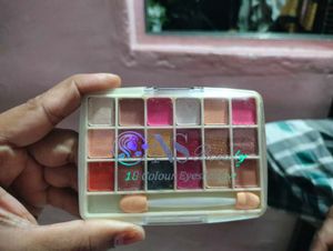 16 Color Eyeshadow Palette