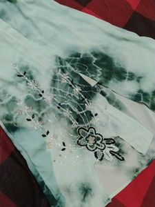 Green Tie-Dye Embroidered Dress👗