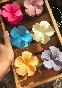 Cute Flower Hair Claw Clips
