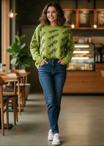 Stylish UniSex Green "loyPICH" Print Sweater