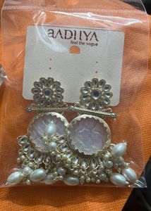 Elegant earrings with hair Accessory