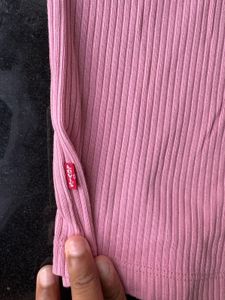 Levis Ribbed Mock Neck Tank Top