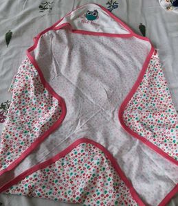 Free Delivery!! Babyhug Floral Print Clothing Set
