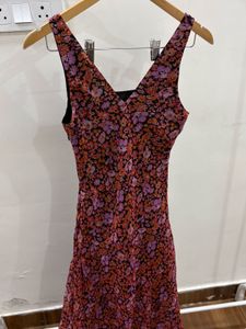 Ditsy Floral Chiffon Scoop Neck Midi Dress