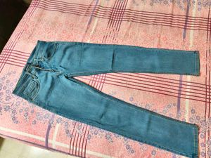 Light Wash Straight Leg Jeans