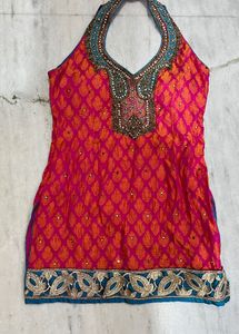 Festive pink Embroidered Kurta