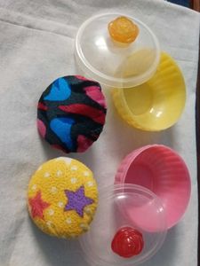 Cute Powder Puffs with Containers