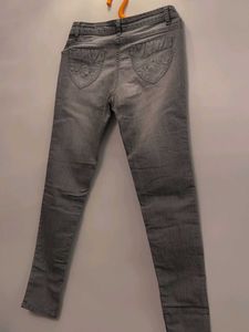 Gray Denim skin fit Jeans