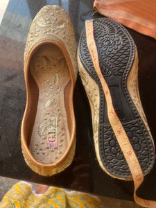 PunjBi Jutti With Work It’s New But No Tag