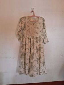 Elegant Floral Print Kurta