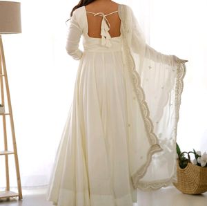 Trendy Outfit Collections for your Attractive Look