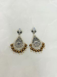 Exquisite Kundan &amp; Pearl Drop Earrings