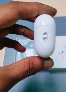 NEW AIRPODS PRO 2ND GENERATION