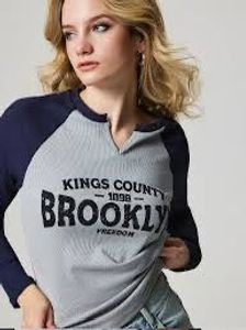 Brooklyn Graphic Raglan Top