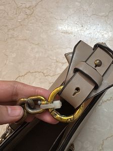 charles and keith Chunky Chain Detail Handbag