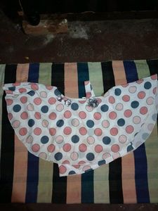 Girls Tops And Pent