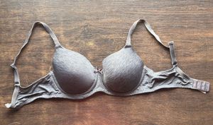 Comfortable Tshirt Grey Bra