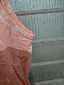 Women's Pink Printed Sleeveless Kurta