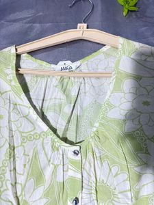 Retro Floral Print Button-Up Top