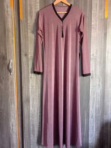 Elegant Mauve Abaya