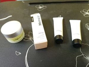 Minimalist Skincare Products Bundle