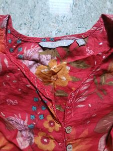 Aavasa Vibrant Floral Print Kurta