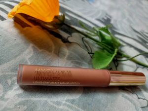 Myglamm Mocha Icon Liquid Lipstick
