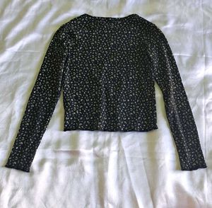 Cute Black &amp; White Floral Long Sleeve Top
