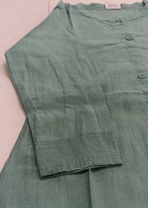 Elegant Green Embroidered Kurta