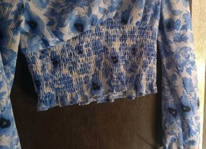 Blue Floral Print Smocked Crop 🩵Korean Style