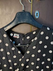 Chic Polka Dot Ruffle Sleeve Top