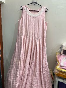 Elegant Pink Embroidered Kurta