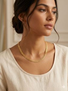Elegant Gold Leaf Chain Necklace