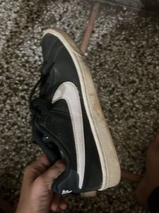 Nike Black Sneakers