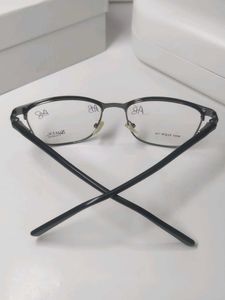 Stylish Black Metal Eyeglasses