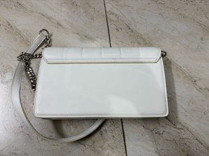 Chic White Chain Crossbody Bag