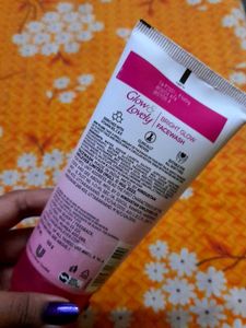 Glow &amp; Lovely Multi Vitamins Facewash