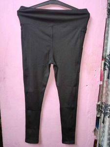 Black Active Leggings with Pockets