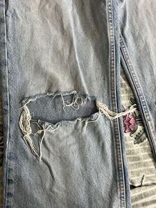 Zara Light Wash Distressed Jeans