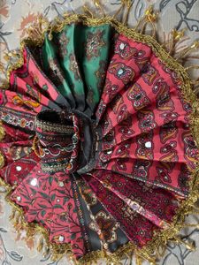 laddu Gopal fancy dress size 5,6,7 2 pice's only