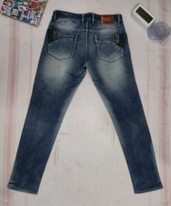 Vintage Wash Jeans.