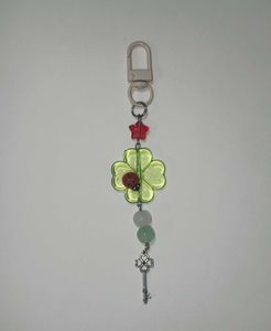 Lucky clover keychain