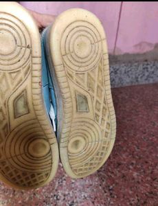 everyday sneakers for women
